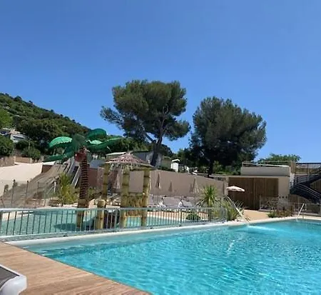 A St Raphael Dans Le Domaine De L'ile D'or Holiday park *