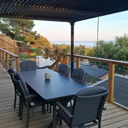 A St Raphael Dans Le Domaine De L'ile D'or