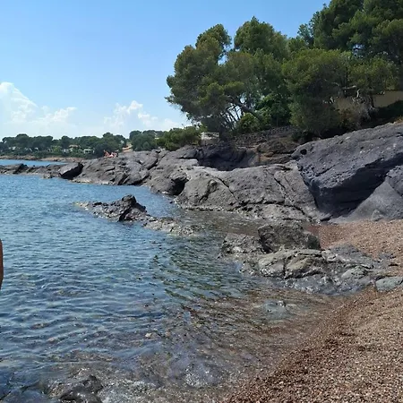 A St Raphael Dans Le Domaine De L'ile D'or